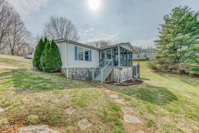 213 Jarrell Drive, Bluff City, TN 37618
