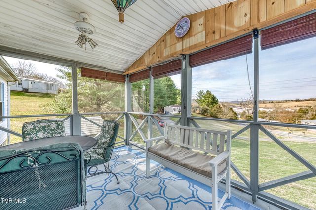 213 Jarrell Drive, Bluff City, TN 37618