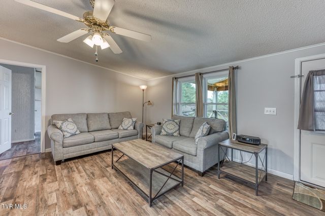 213 Jarrell Drive, Bluff City, TN 37618