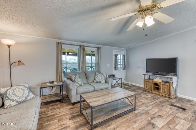 213 Jarrell Drive, Bluff City, TN 37618