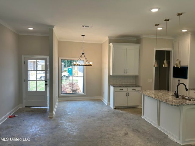 963 Riverside Lane, Pearl, MS 39208