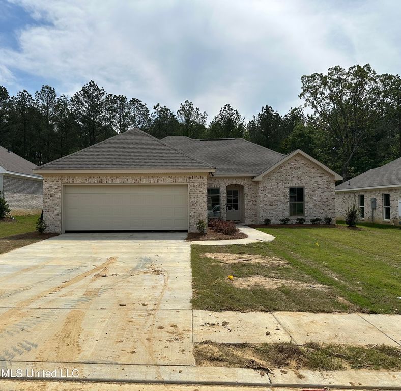 963 Riverside Lane, Pearl, MS 39208