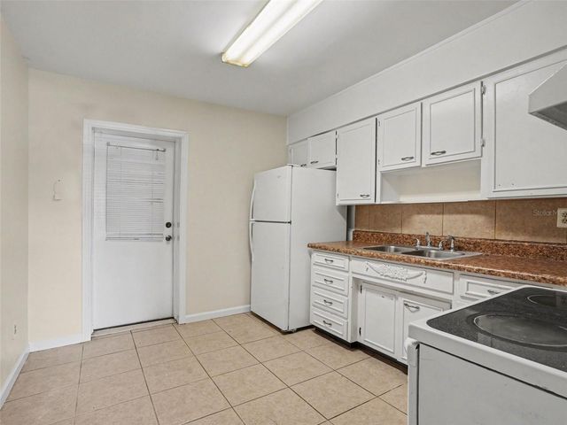 423 NANSEMOND AVENUE, Lakeland, FL 33801