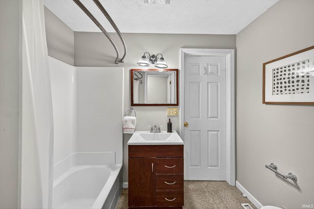 54150 N Ironwood Road, South Bend, IN 46635