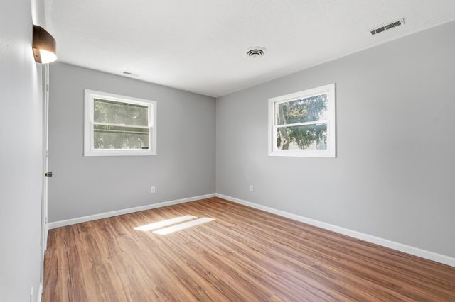 103 Abbott Drive, Fremont, IN 46737