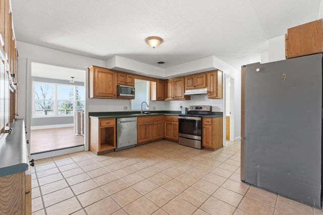 103 Abbott Drive, Fremont, IN 46737