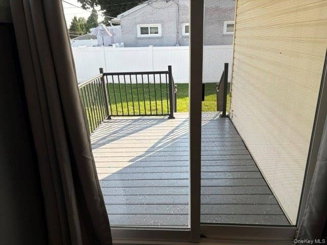266 Central Park Road, Plainview, NY 11803
