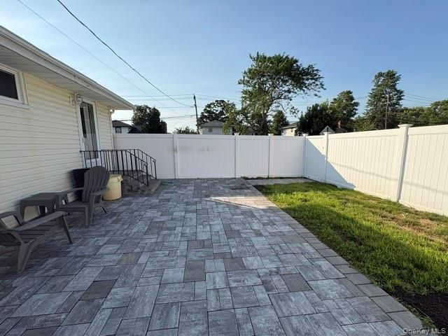 266 Central Park Road, Plainview, NY 11803