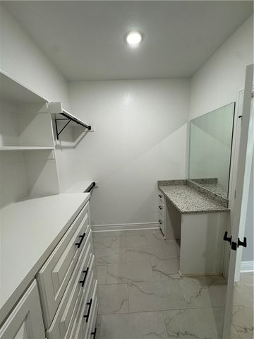 2105 N Dagan Street, Siloam Springs, AR 72761