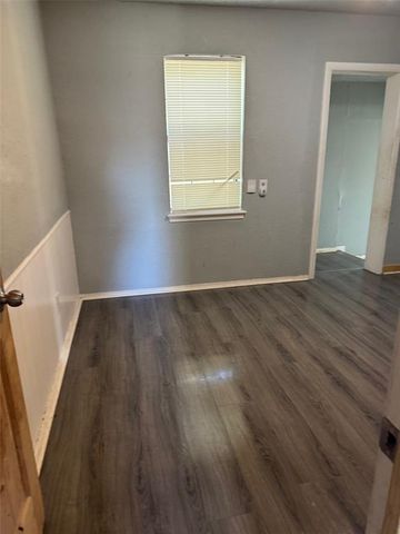 1040 SW 49 Street, Oklahoma City, OK 73109