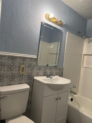 1040 SW 49 Street, Oklahoma City, OK 73109