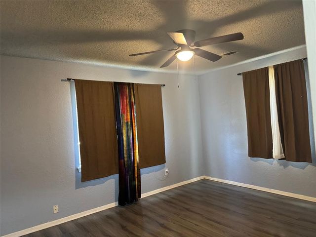 1040 SW 49 Street, Oklahoma City, OK 73109