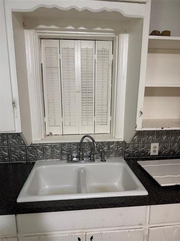 1040 SW 49 Street, Oklahoma City, OK 73109