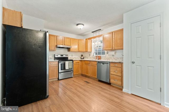 750 CANTERBURY DR, Ruther Glen, VA 22546