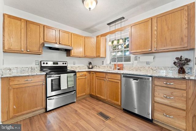 750 CANTERBURY DR, Ruther Glen, VA 22546