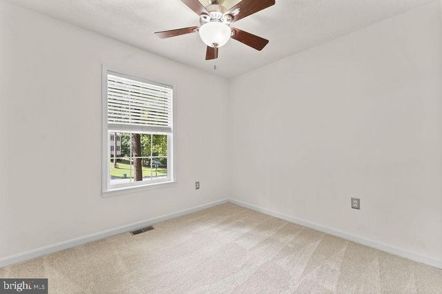 750 CANTERBURY DR, Ruther Glen, VA 22546