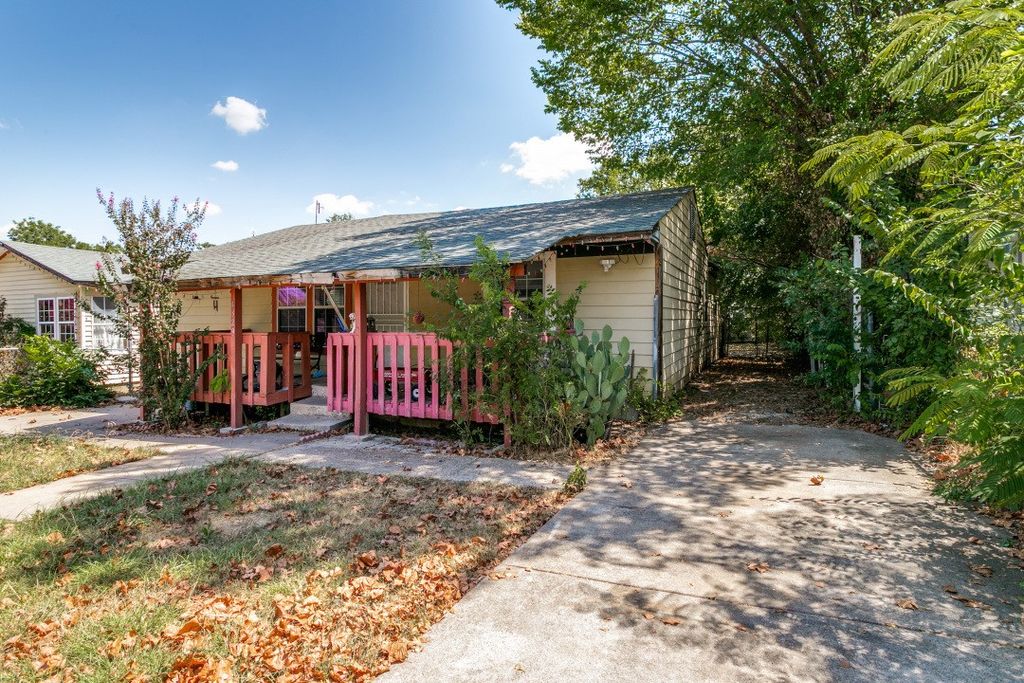 4329 Lubbock Avenue, Fort Worth, TX 76115 — exterior