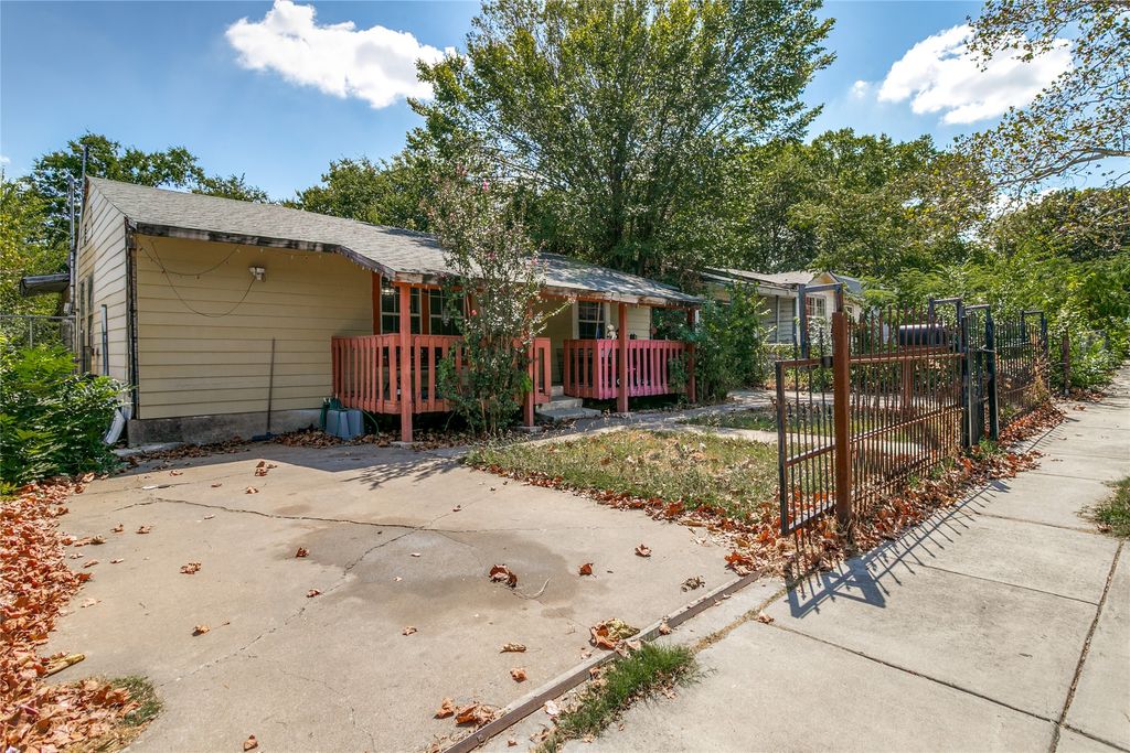 4329 Lubbock Avenue, Fort Worth, TX 76115 — photo 2