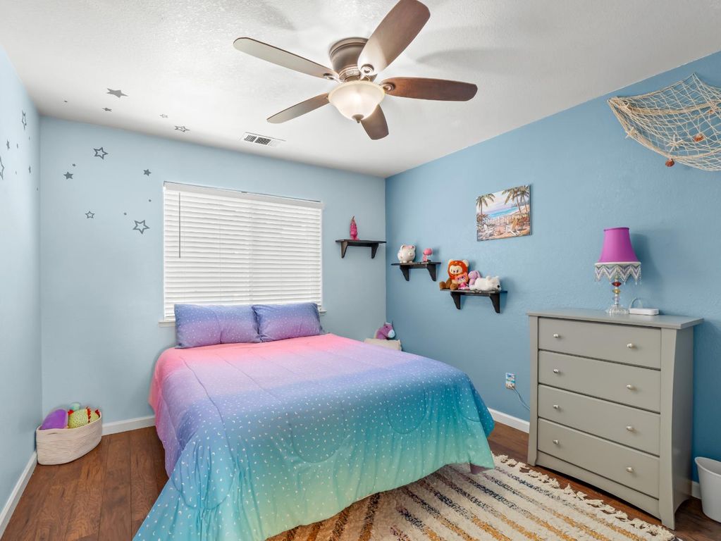 Image 17 of property listing at 1676 Riverglen Way, Coalinga, CA 93210