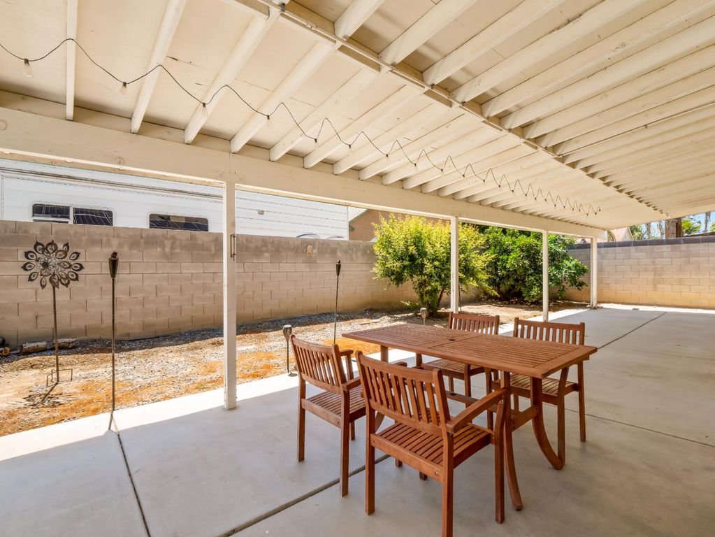 Image 22 of property listing at 1676 Riverglen Way, Coalinga, CA 93210