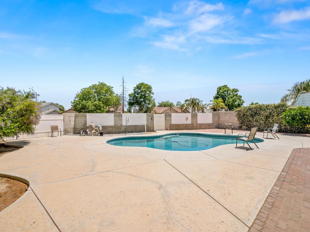 Image 25 of property listing at 1676 Riverglen Way, Coalinga, CA 93210