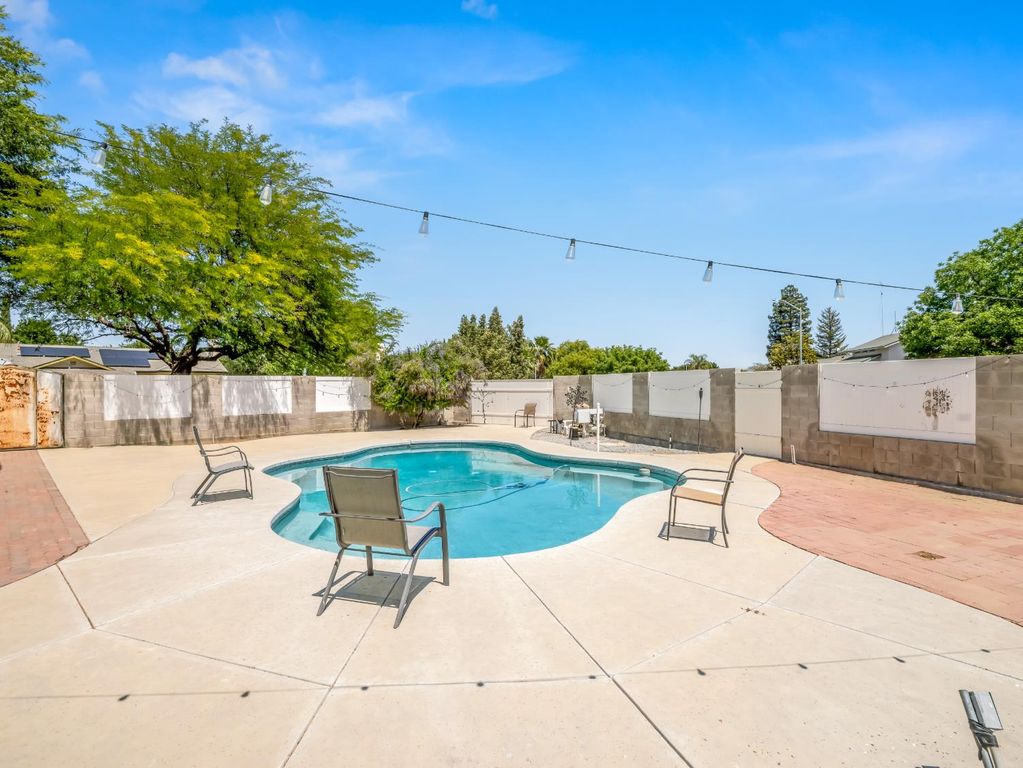 Image 26 of property listing at 1676 Riverglen Way, Coalinga, CA 93210