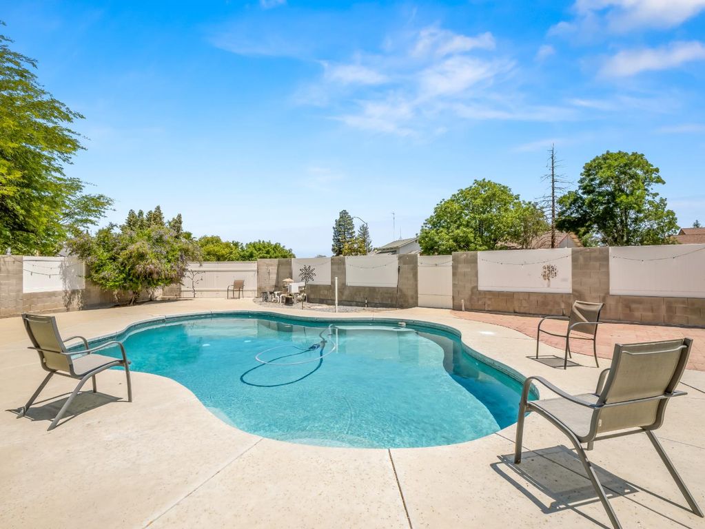 Image 29 of property listing at 1676 Riverglen Way, Coalinga, CA 93210