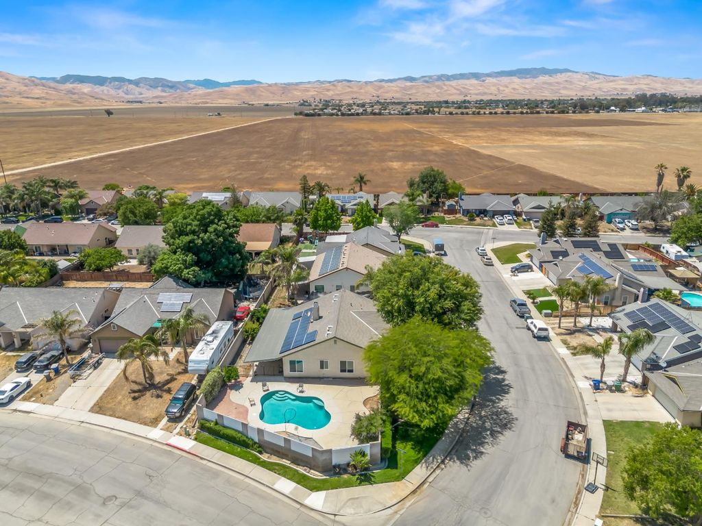 Image 33 of property listing at 1676 Riverglen Way, Coalinga, CA 93210
