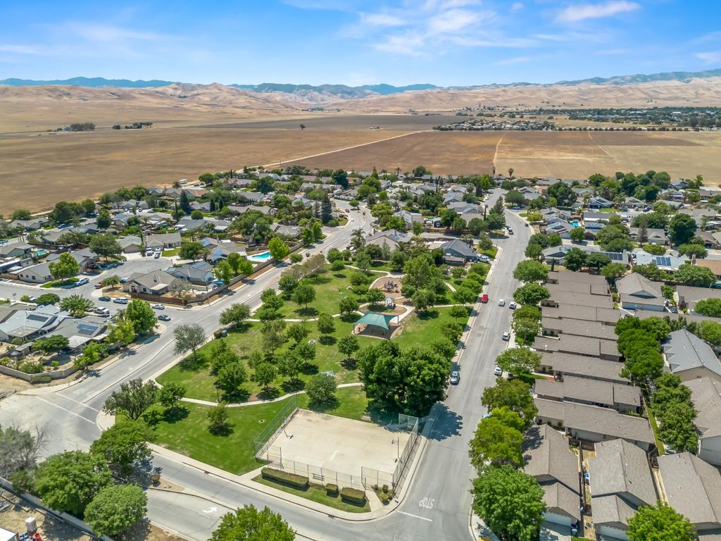 Image 34 of property listing at 1676 Riverglen Way, Coalinga, CA 93210