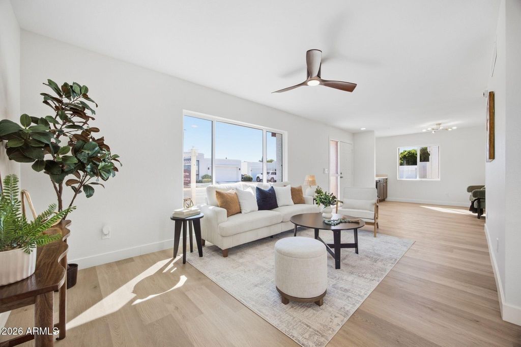 920 E MICHIGAN Avenue, Phoenix, AZ 85022 — photo 4