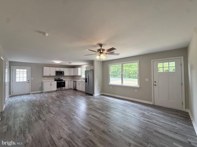 4609 NEENAH RD, Montross, VA 22520