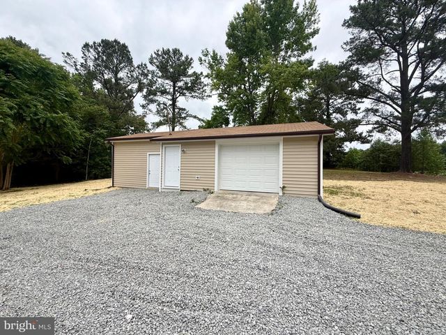 4609 NEENAH RD, Montross, VA 22520
