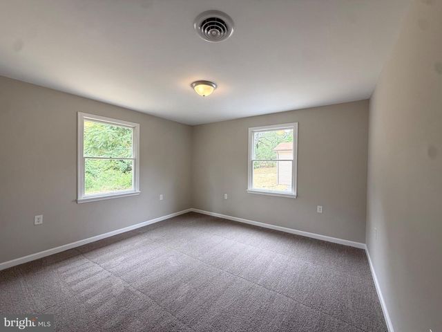 4609 NEENAH RD, Montross, VA 22520