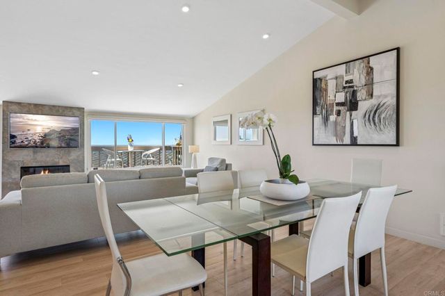 561 S Sierra Avenue 34, Solana Beach, CA 92075