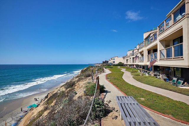 561 S Sierra Avenue 34, Solana Beach, CA 92075
