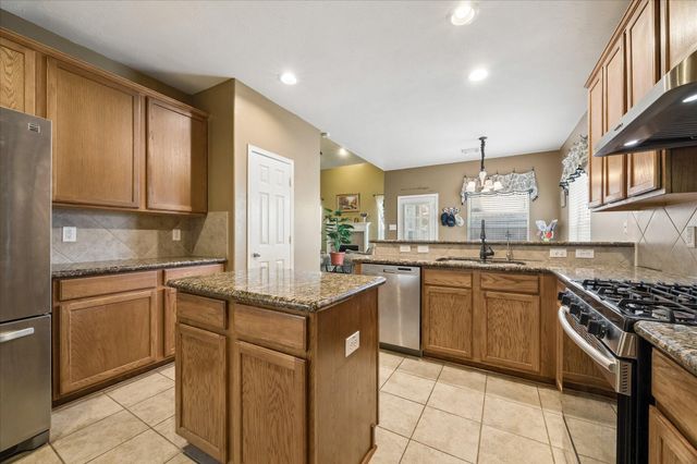 415 Willow Pointe Drive, League City, TX 77573