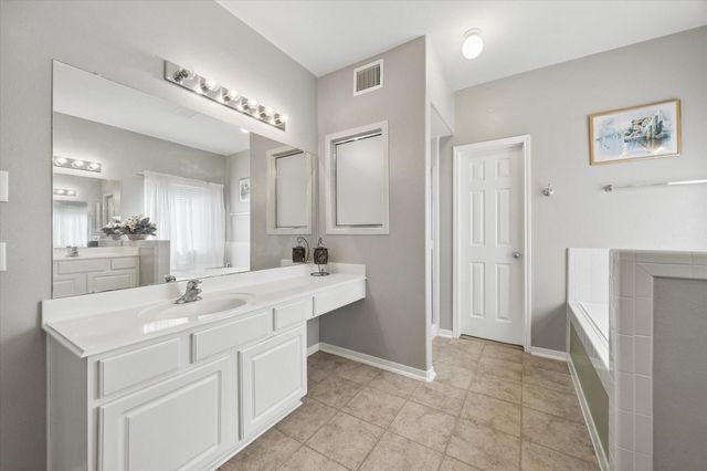 415 Willow Pointe Drive, League City, TX 77573