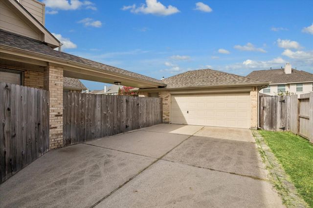 415 Willow Pointe Drive, League City, TX 77573