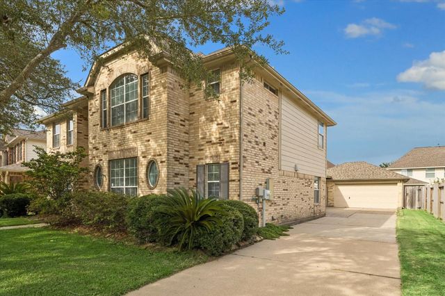415 Willow Pointe Drive, League City, TX 77573