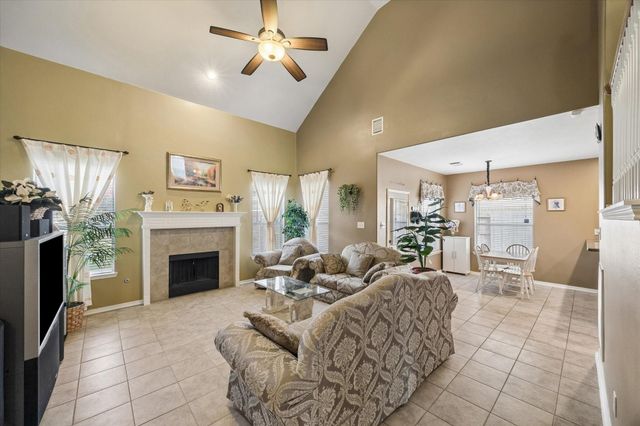 415 Willow Pointe Drive, League City, TX 77573