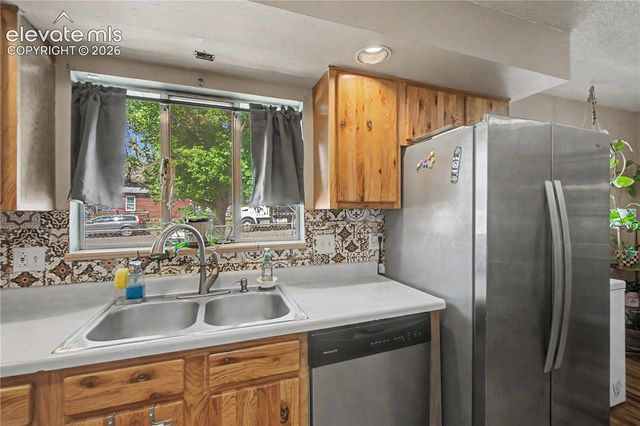 1702 N 8th Street, Canon City, CO 81212