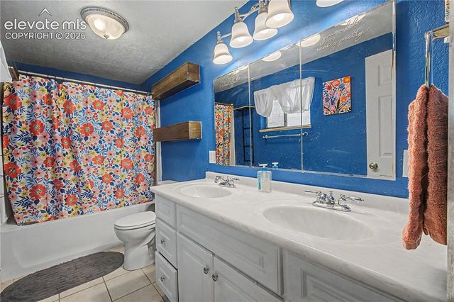 1702 N 8th Street, Canon City, CO 81212