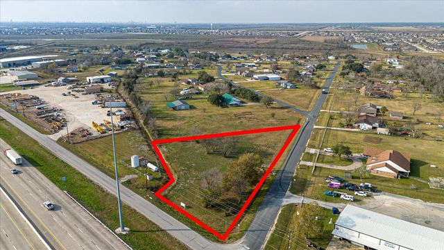 8411 Meadowlark Drive, Baytown, TX 77523