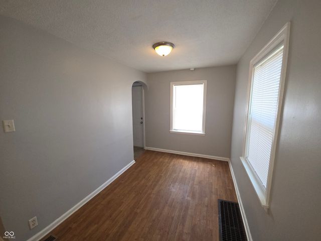 2221 E 38th Street, Indianapolis, IN 46218