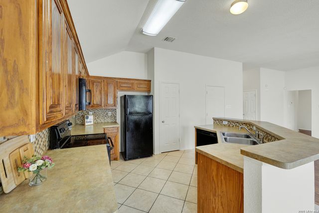 1768 Upper Forty, New Braunfels, TX 78130
