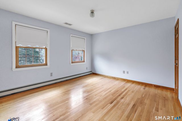 83 Ashwood Terrace, Stratford, CT 06614