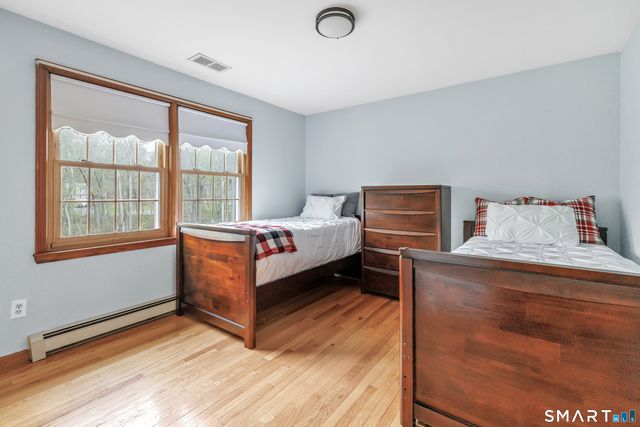 83 Ashwood Terrace, Stratford, CT 06614