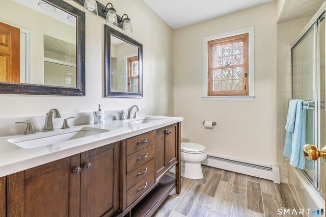 83 Ashwood Terrace, Stratford, CT 06614