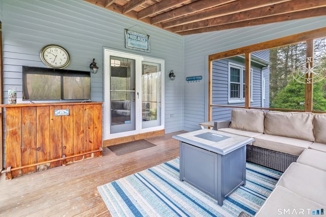 83 Ashwood Terrace, Stratford, CT 06614