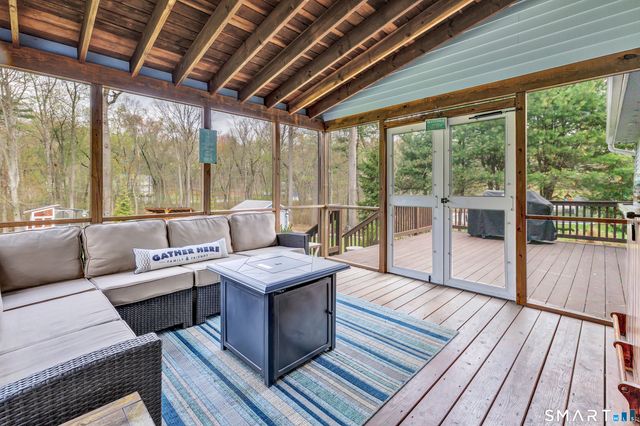 83 Ashwood Terrace, Stratford, CT 06614